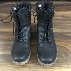 Black combat boots worn a few times. Sole is made to look distressed. Great cond